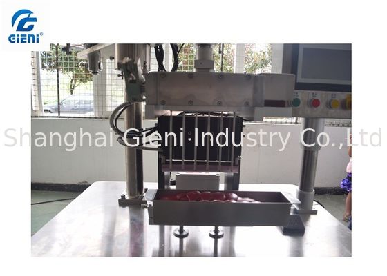 6 cavità rinchiudono il tipo macchina di rifornimento del rossetto con il carro armato del materiale due 20L