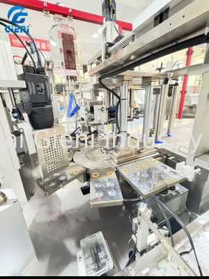 Macchina riempitrice per rossetti interamente in silicone con design brevettato di presa