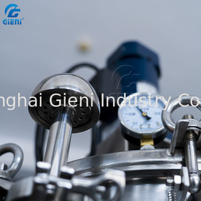 macchina di rifornimento cosmetica della crema di correttore di 45pcs/Min 100ml con il sollevamento dell'ugello